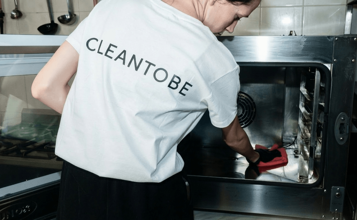 De ce un cleaner nu este o femeie de serviciu? Servicii profesionale în Chișinău | CLEANTOBE